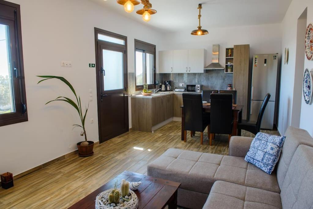 Blue Bay Villas , First Floor Archangelos  Eksteriør billede